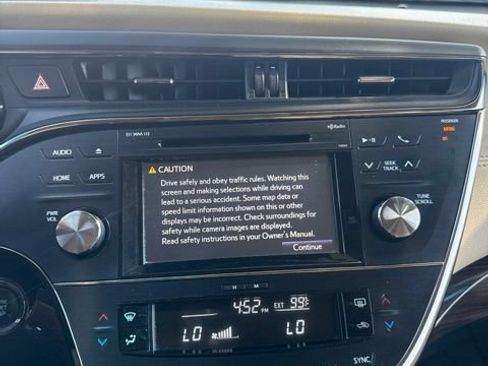 Used 2015 Toyota Avalon XLE Touring FWD image 11
