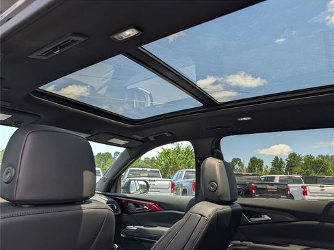 New 2026 Chevrolet Traverse RS FWD image 35