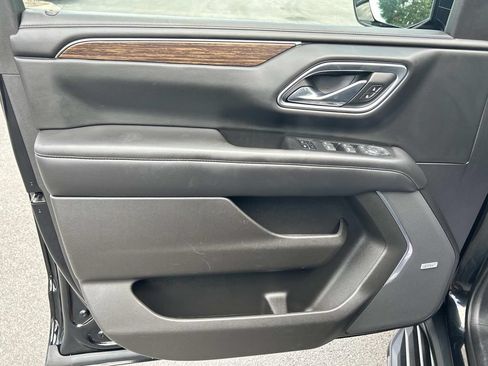 Used 2021 Chevrolet Tahoe High Country RWD image 28