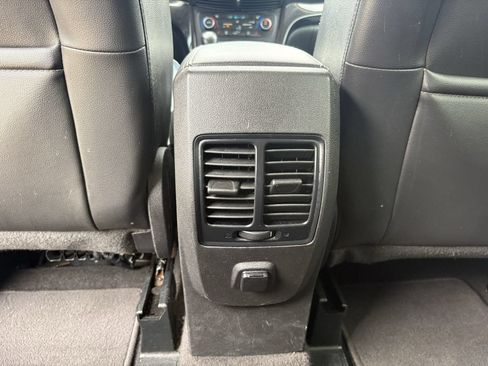 Used 2018 Ford Escape SE w/ SE Sport Appearance Package FWD image 24