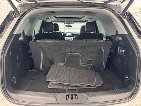 Used 2023 Ford Explorer XLT w/ Equipment Group 202A image 24