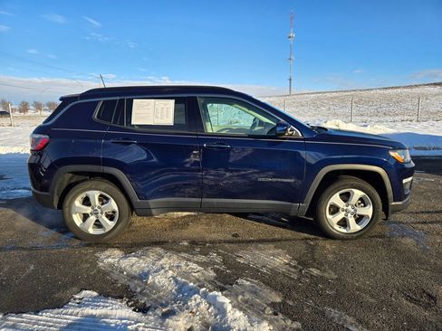 Used 2019 Jeep Compass Latitude w/ Popular Equipment Group image 2