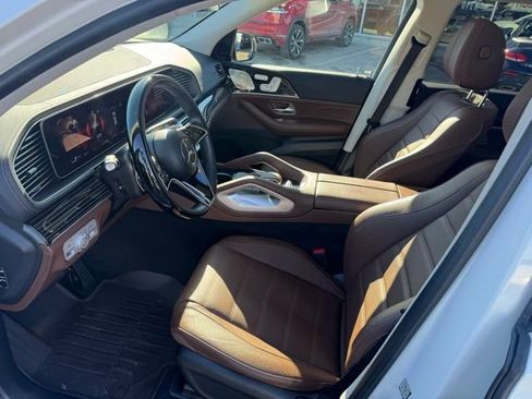 Used 2024 Mercedes-Benz GLS 450 4MATIC image 26