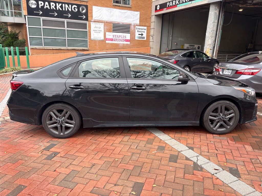 Used 2021 Kia Forte GT-Line w/ GT-Line Premium Package FWD image 2