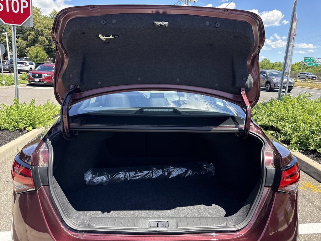 Certified 2025 Nissan Sentra SV FWD image 14