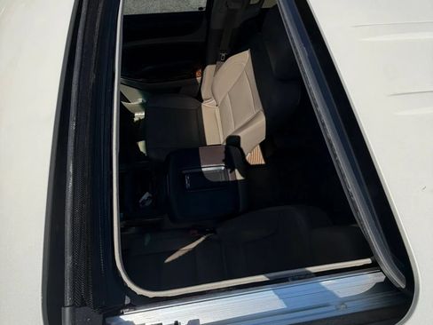 Used 2015 Chevrolet Tahoe LTZ RWD image 27