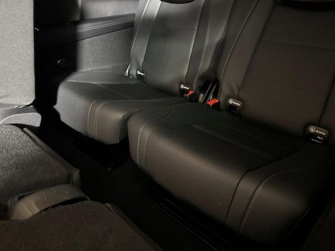 Certified 2025 Mercedes-Benz GLS 450 4MATIC image 24