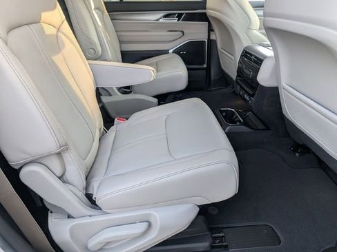 New 2026 Jeep Grand Wagoneer 4WD w/ Premium Group I image 62
