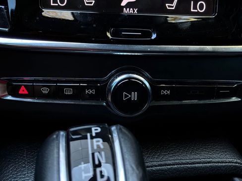 Used 2019 Volvo S90 T6 Momentum AWD/4WD image 36