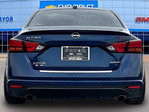 Used 2023 Nissan Altima 2.0 SR FWD image 6