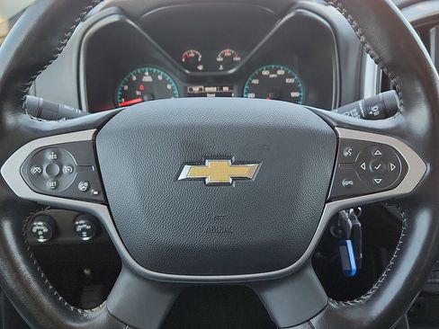 Used 2022 Chevrolet Colorado LT w/ Luxury Package image 11