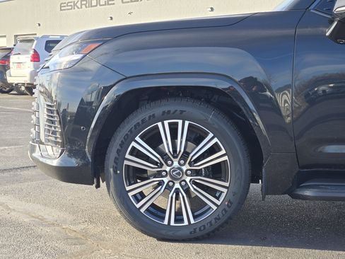 New 2026 Lexus LX 700h Luxury w/ Appearance Package image 5