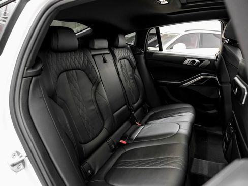 Used 2024 BMW X6 M60i w/ M Sport Professional Package image 32