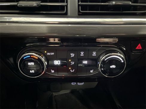 Used 2025 Chevrolet Trax ACTIV w/ Sunroof Package image 21