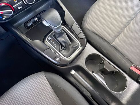 Used 2025 Kia Soul LX FWD image 24