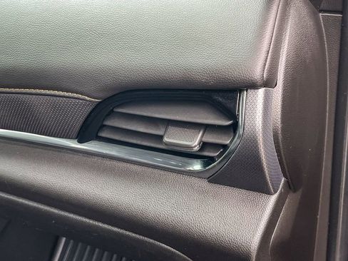 Certified 2021 Chevrolet Traverse Premier w/ Redline Edition image 34