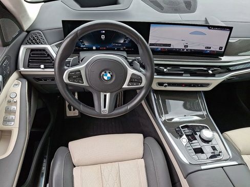 Used 2024 BMW X7 M60i w/ Executive Package AWD/4WD image 2