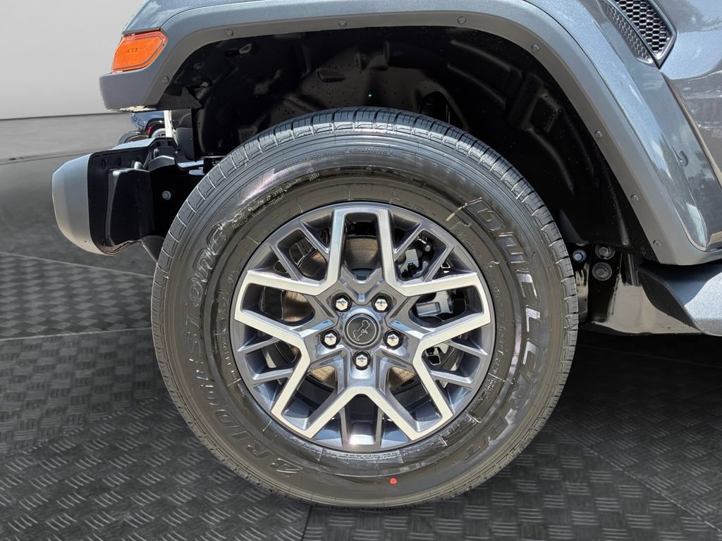New 2026 Jeep Wrangler Unlimited Sahara AWD/4WD image 23