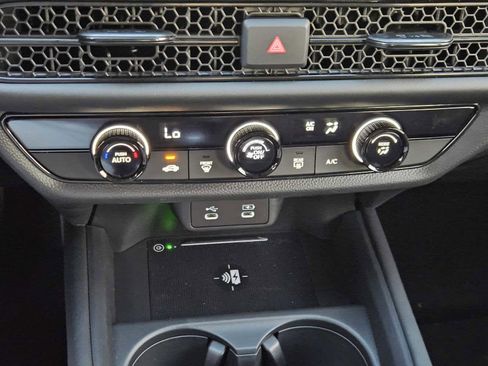 New 2026 Honda HR-V LX image 18