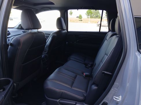 Used 2022 Honda Passport TrailSport image 9