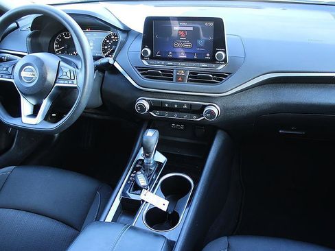 Used 2021 Nissan Altima 2.5 SV FWD image 21