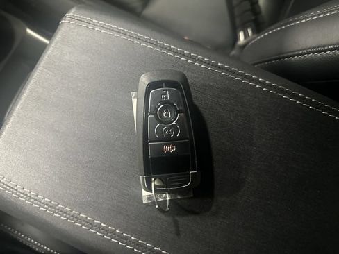 Used 2025 Ford Bronco Outer Banks AWD/4WD image 33