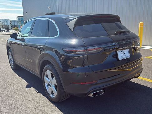 Used 2022 Porsche Cayenne image 5