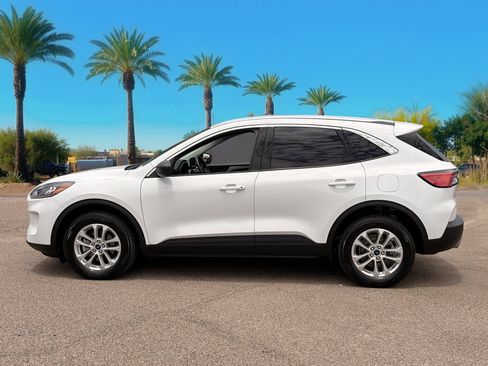 Certified 2022 Ford Escape SE AWD/4WD image 2