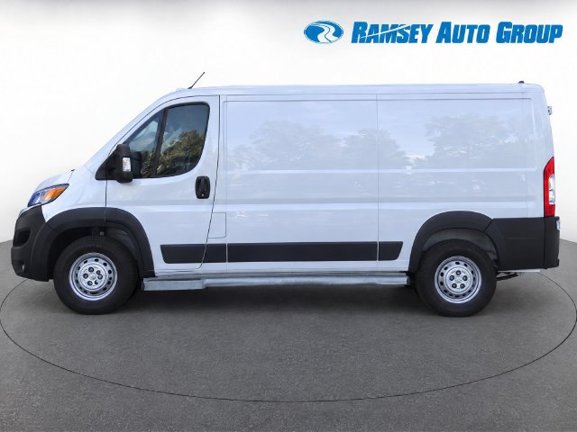 Used 2025 RAM ProMaster 2500 w/ U-Haul Equipment Group FWD image 6