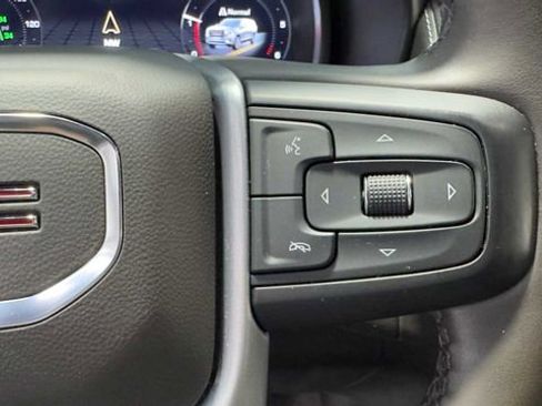 Used 2023 GMC Yukon XL SLT w/ SLT Premium Package RWD image 31