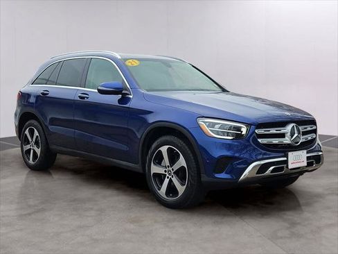 Used 2021 Mercedes-Benz GLC 300 4MATIC image 3