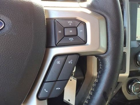 Used 2019 Ford F250 Lariat w/ Chrome Package image 15