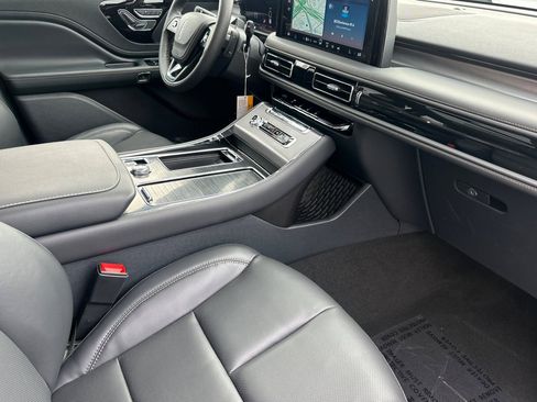 New 2026 Lincoln Aviator Premiere w/ Jet Appearance Package image 16