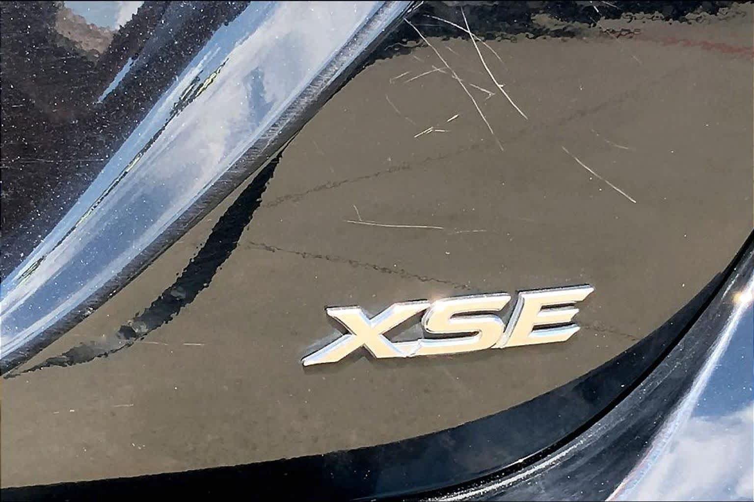 Used 2024 Toyota Camry XSE FWD image 10