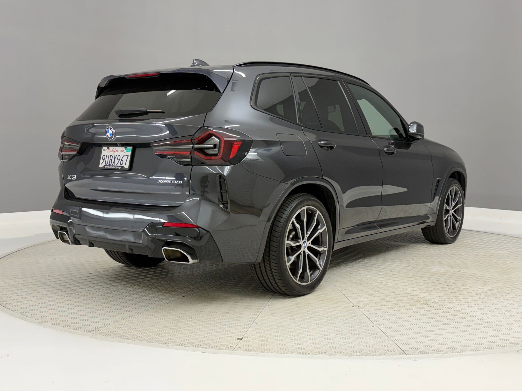 Used 2022 BMW X3 xDrive30i w/ M Sport Package 2 AWD/4WD image 9