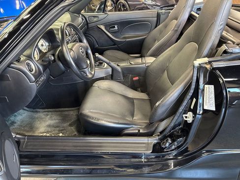 Used 2003 MAZDA MX-5 Miata LS image 33