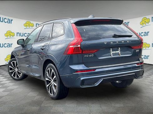 Used 2024 Volvo XC60 B5 Plus w/ Protection Package Premier image 4