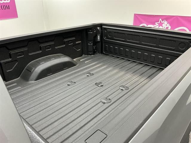 New 2026 Chevrolet Silverado 2500 Custom w/ Custom Value Package AWD/4WD image 25