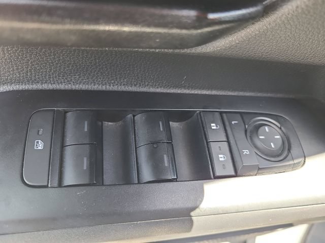 Used 2024 Toyota Tacoma SR5 RWD image 9