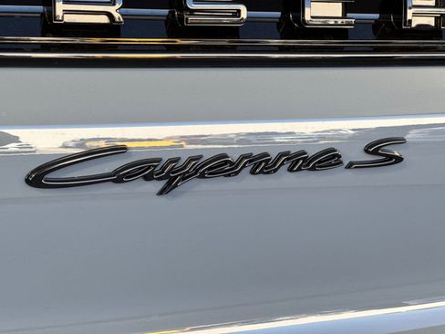 New 2026 Porsche Cayenne S image 35