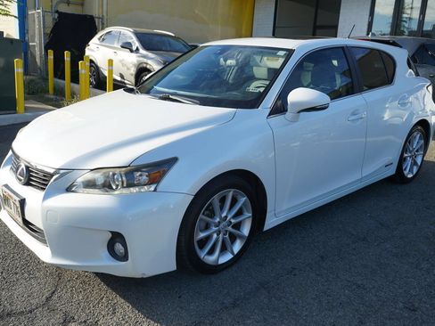 Used 2012 Lexus CT 200h Premium FWD image 5