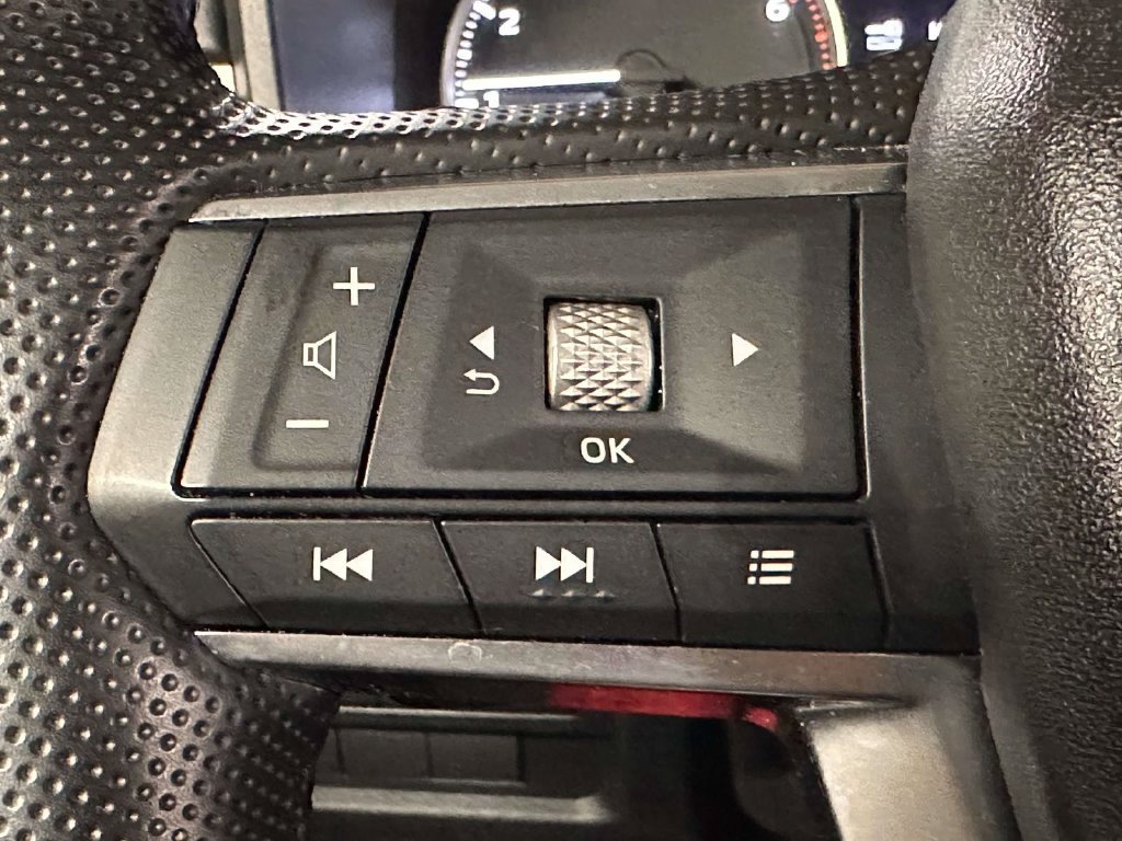 Used 2024 Mitsubishi Outlander SE AWD/4WD image 23