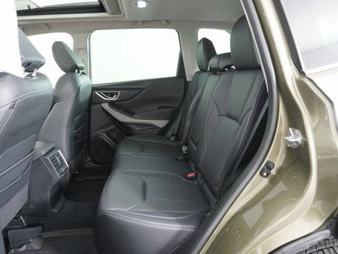 Certified 2023 Subaru Forester Limited image 33
