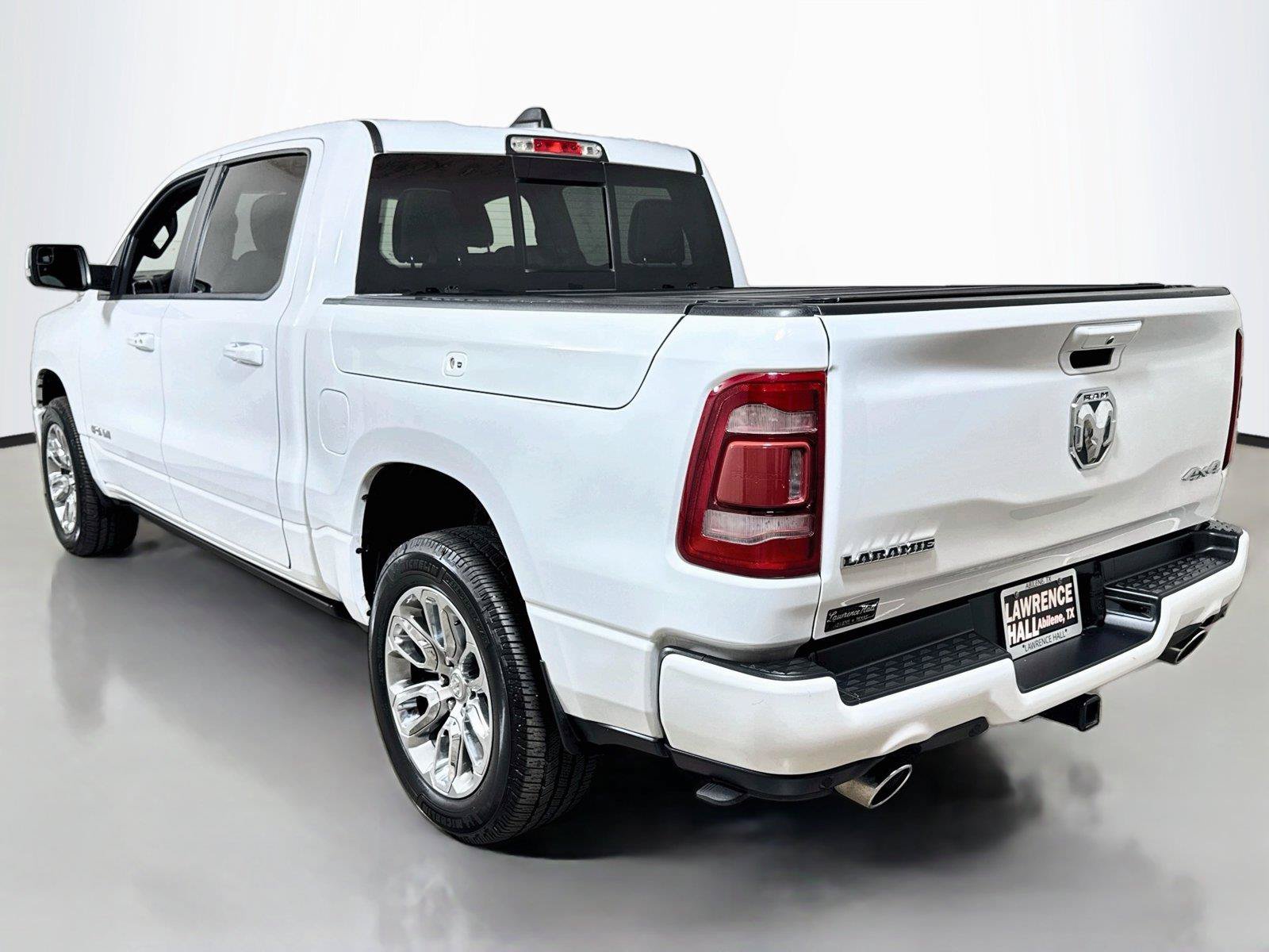Used 2024 RAM 1500 Laramie AWD/4WD image 6
