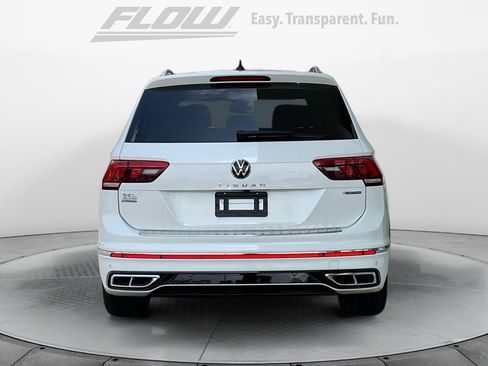 Used 2022 Volkswagen Tiguan SEL R-Line AWD/4WD image 8