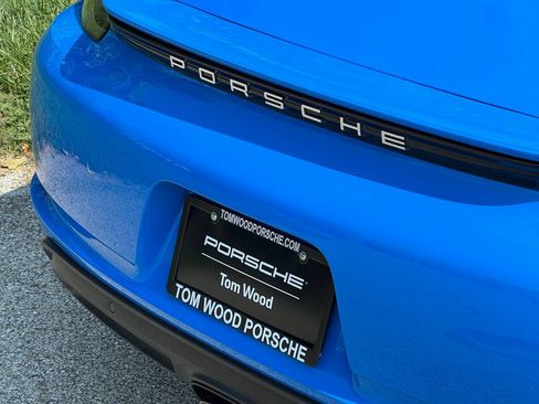 Certified 2025 Porsche 718 Cayman RWD image 11