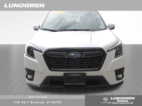 Used 2023 Subaru Forester Limited image 39