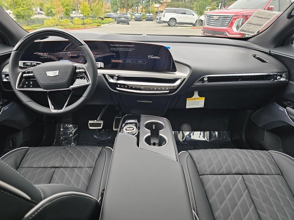 New 2027 Cadillac Lyriq Signature Sport w/ Nappa Leather Package AWD/4WD image 22