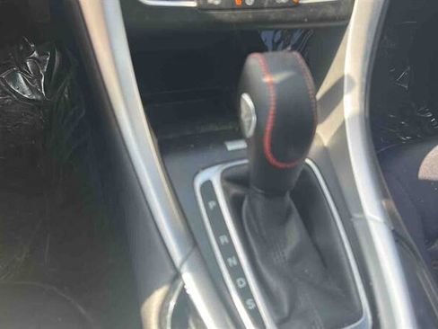 Used 2014 Ford Fusion SE w/ Equipment Group 201A FWD image 17