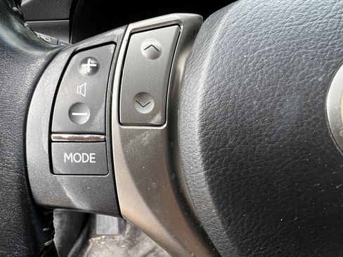 Used 2013 Lexus ES 350 w/ Luxury Pkg FWD image 19